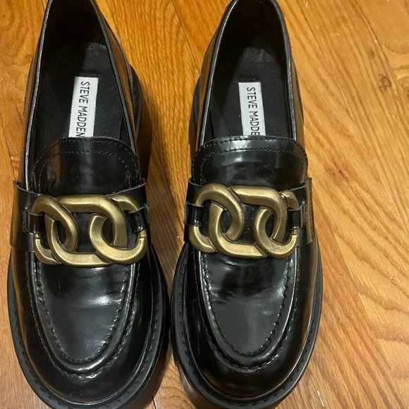 Women size 7 Steve Madden loafers - Picture 3 of 3